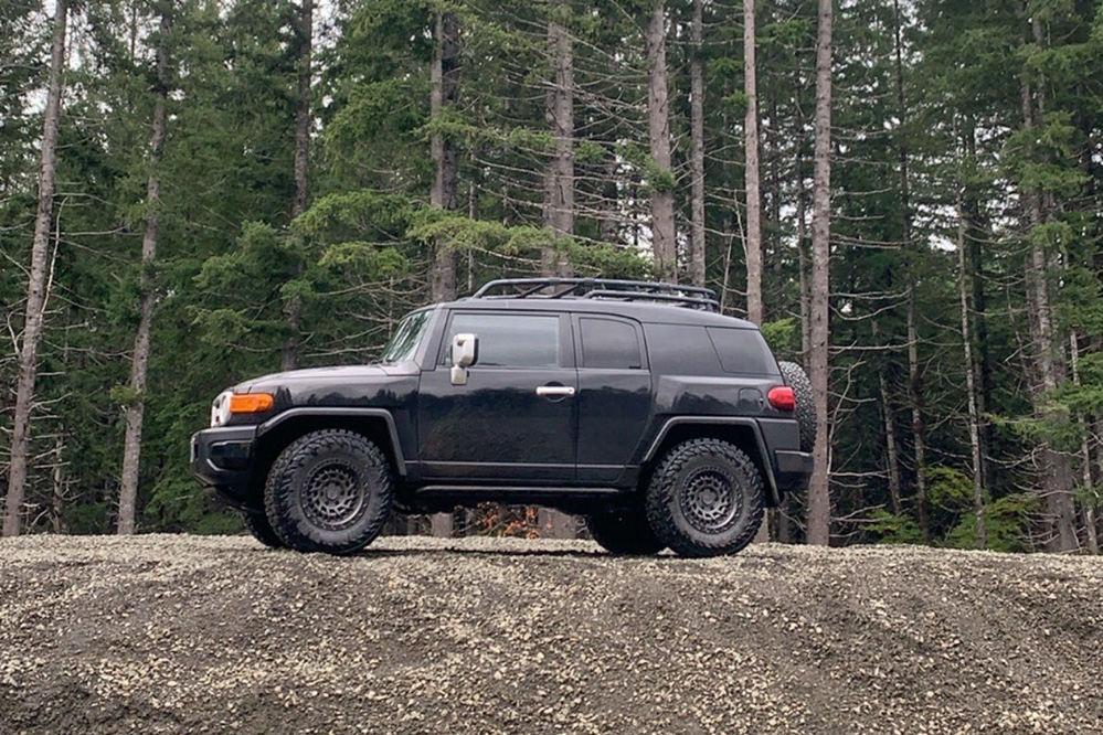 Toyota FJ Cruiser Black Rhino Shredder